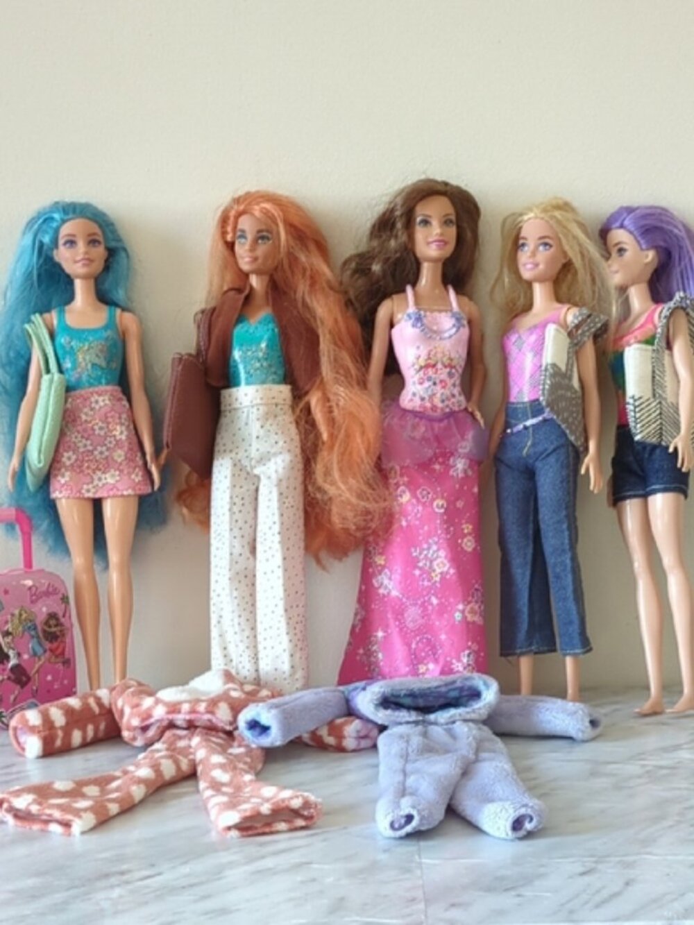 Mattel Barbie Dolls - Lot of 5 Barbie Dolls